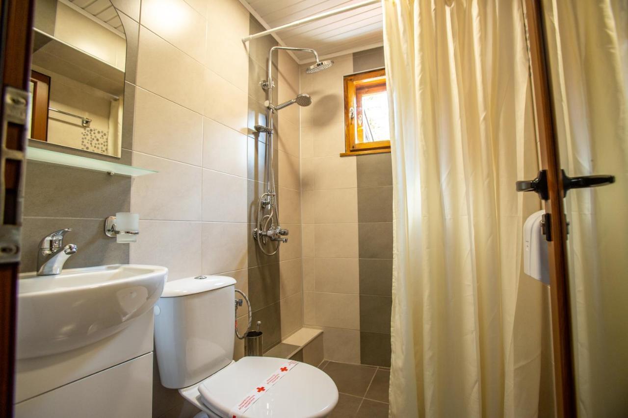 Oazis Family Hotel Lovech Exteriör bild