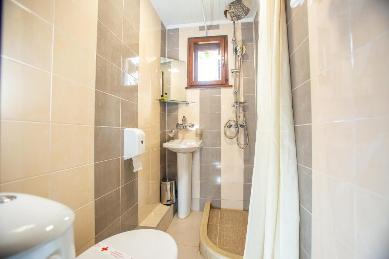 Oazis Family Hotel Lovech Exteriör bild