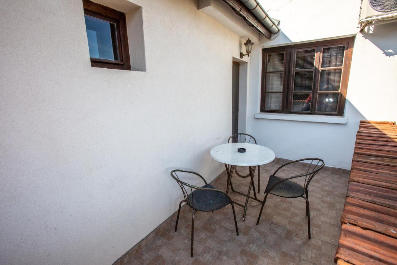 Oazis Family Hotel Lovech Exteriör bild
